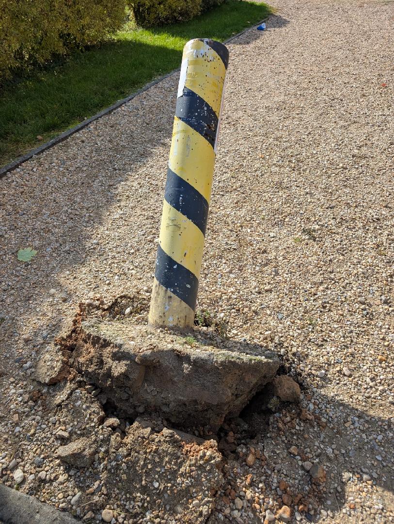 Vyvrácený sloupek