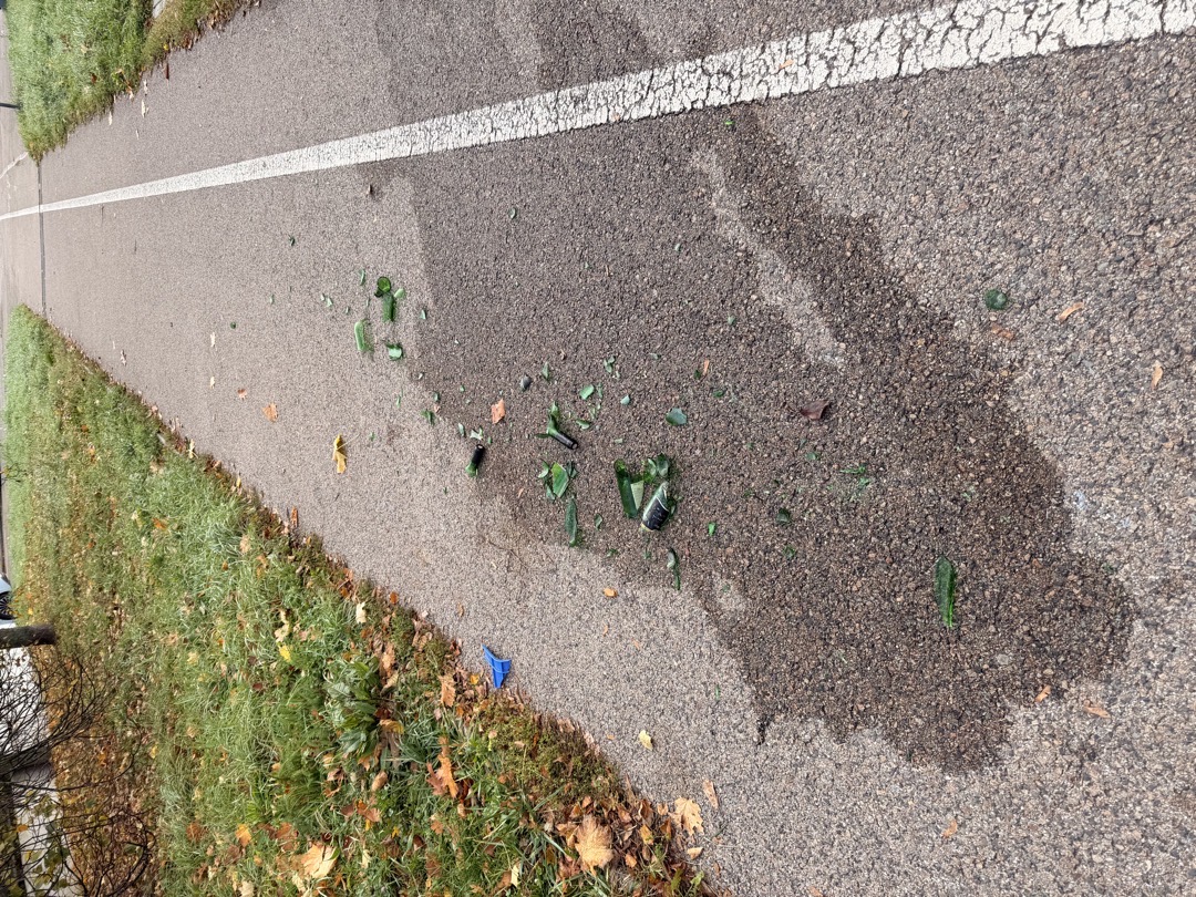 Nepořádek - střepy