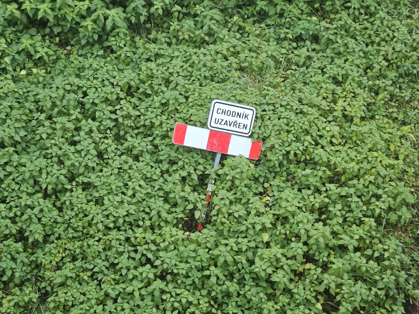 Dopravní značení v řece