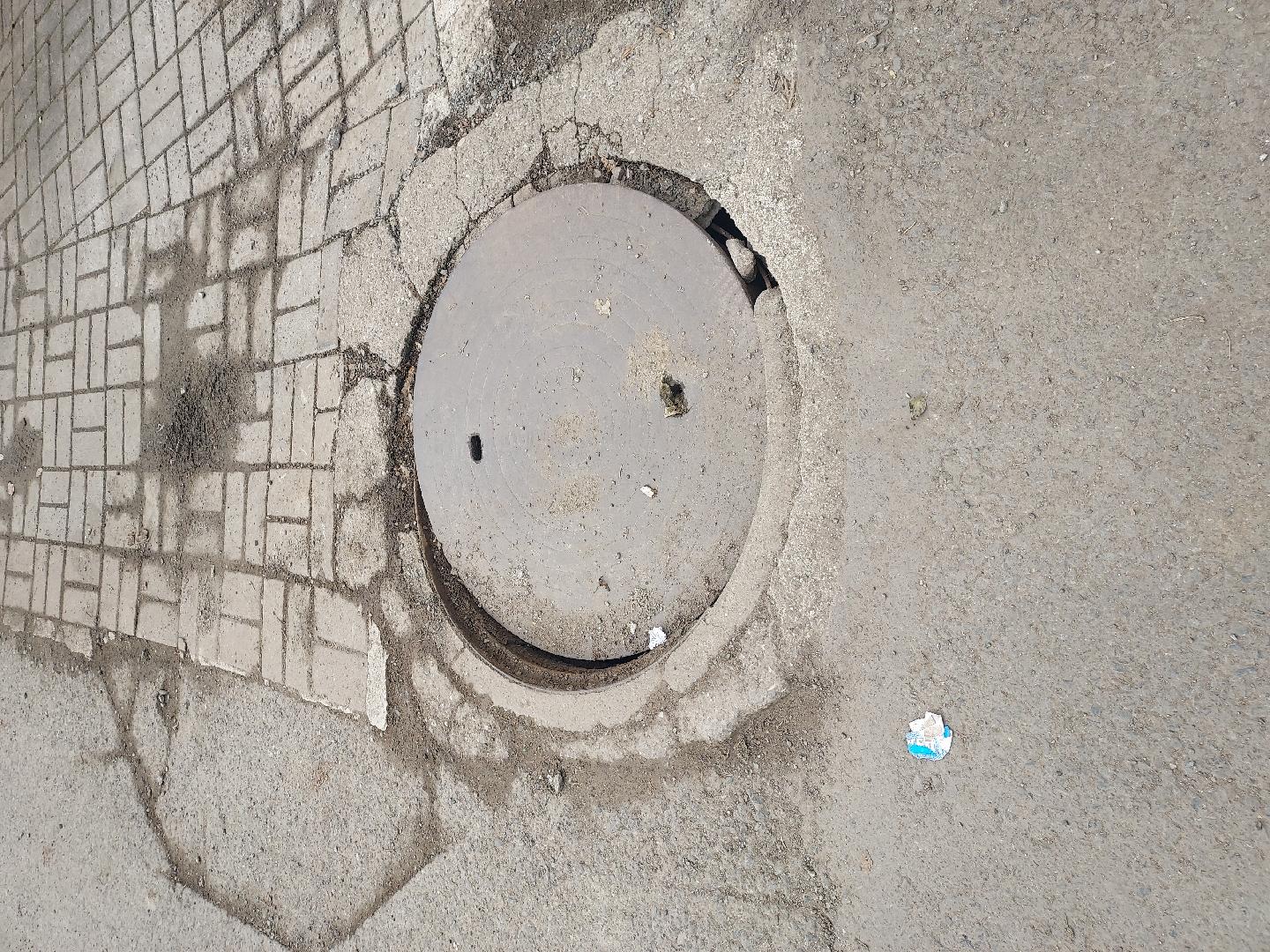 Špatný kryt na kanálu