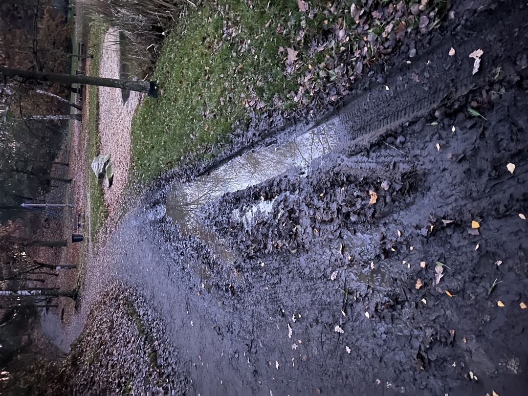 ucpaná odtoková strouha