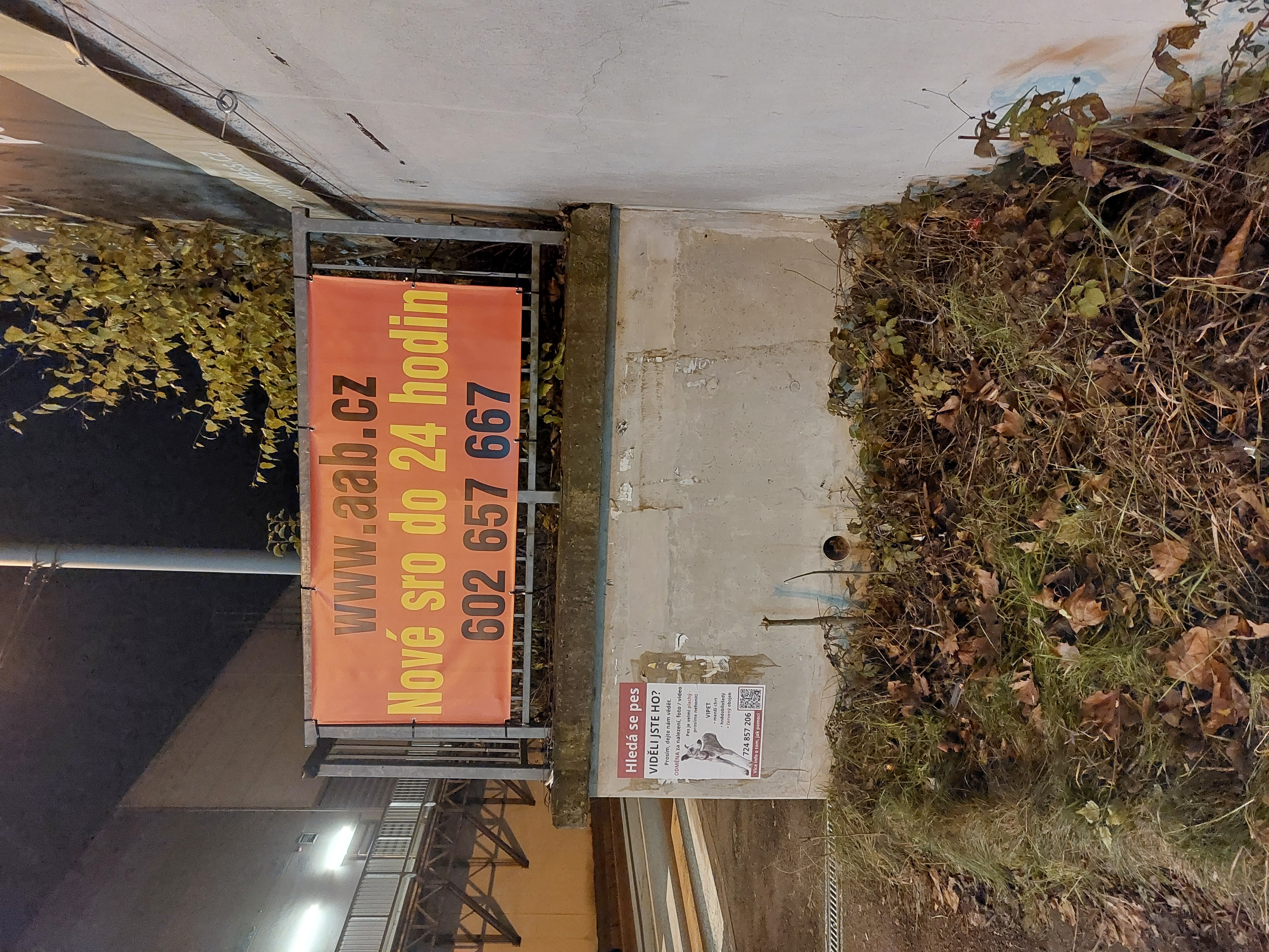 Nelegální reklamní plachta