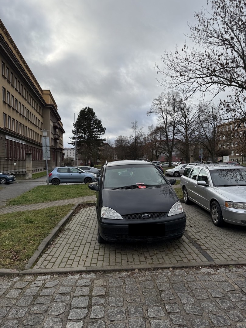 Dlouhodobě odstavené vozidlo