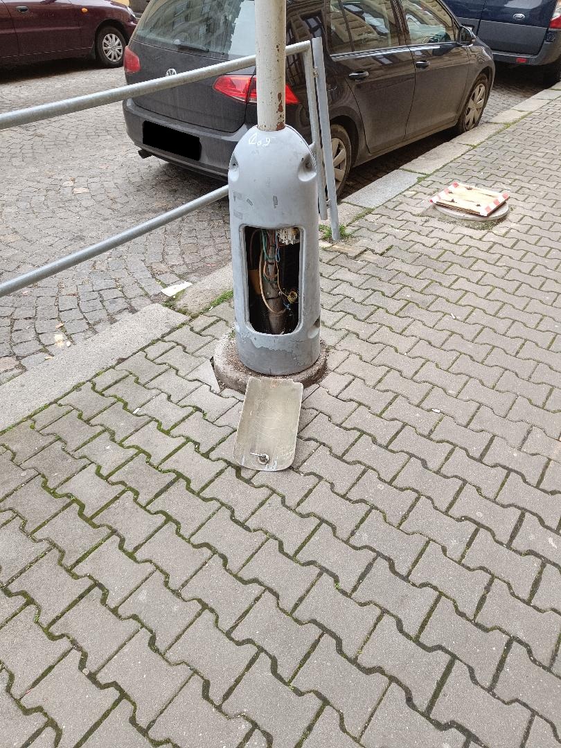 Otevřené pouliční osvětlení