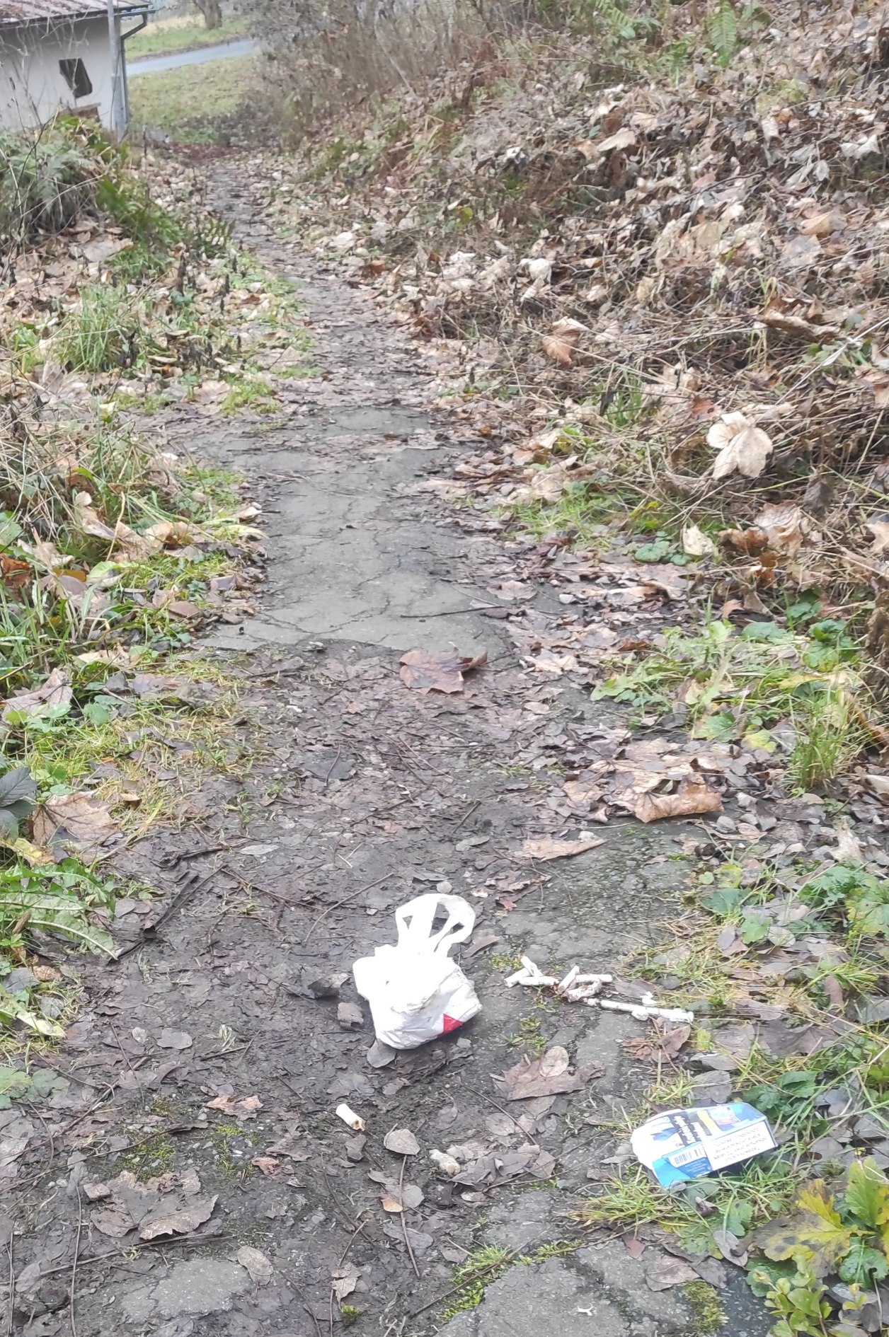 Stříkačky a nepořádek