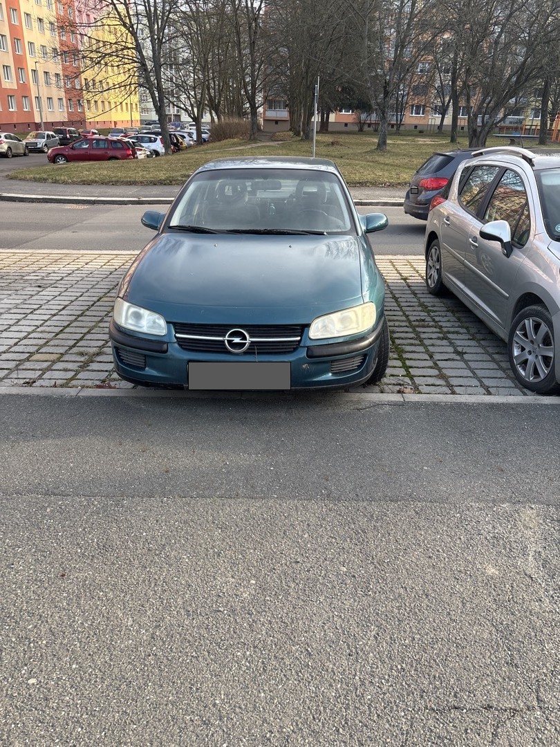 Auto již rok stojí