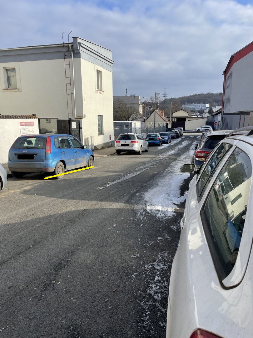 Měsíce odstavené auto