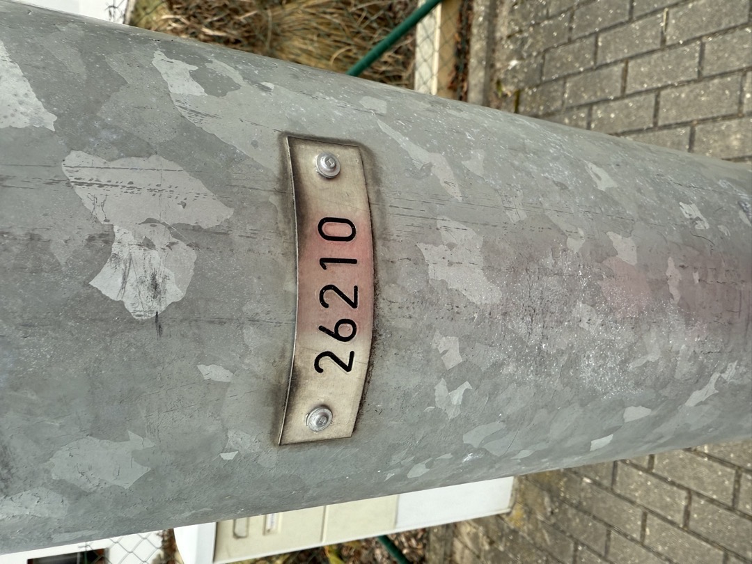 Nesvítí pouliční lampa