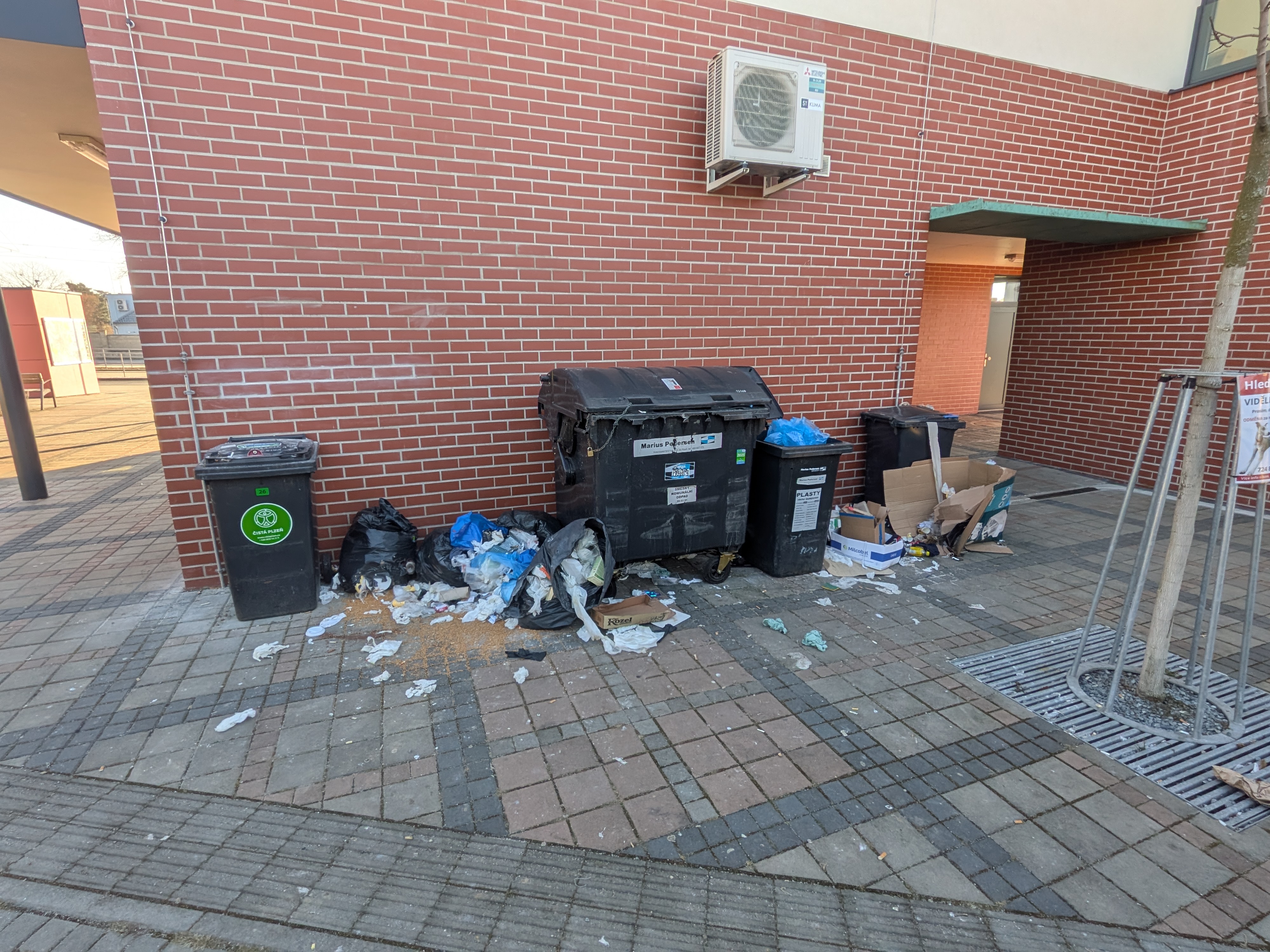 Povalující se odpadky