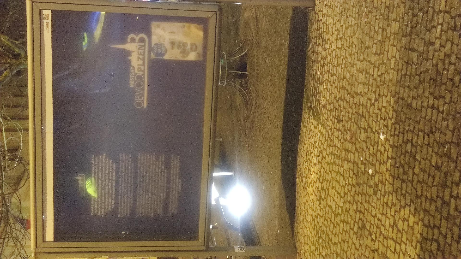 Blikající vitrína