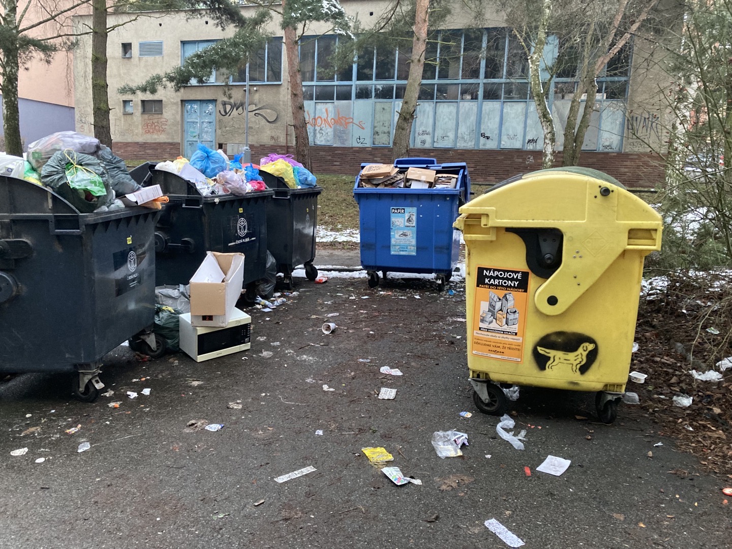 Prav. neprovedený svoz odpadu