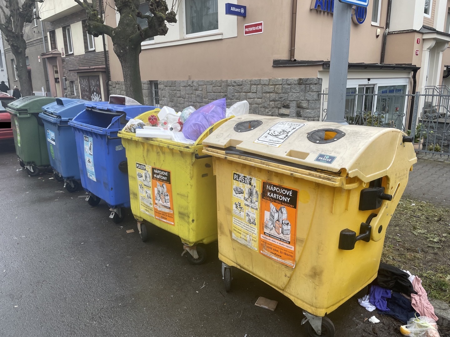 Prosím o výměnu popelnice