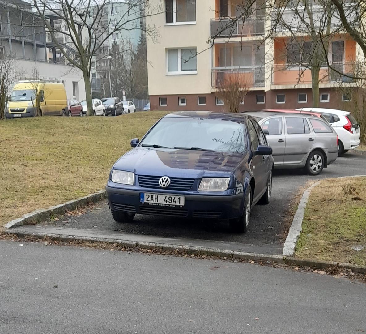 parkování na chodniku