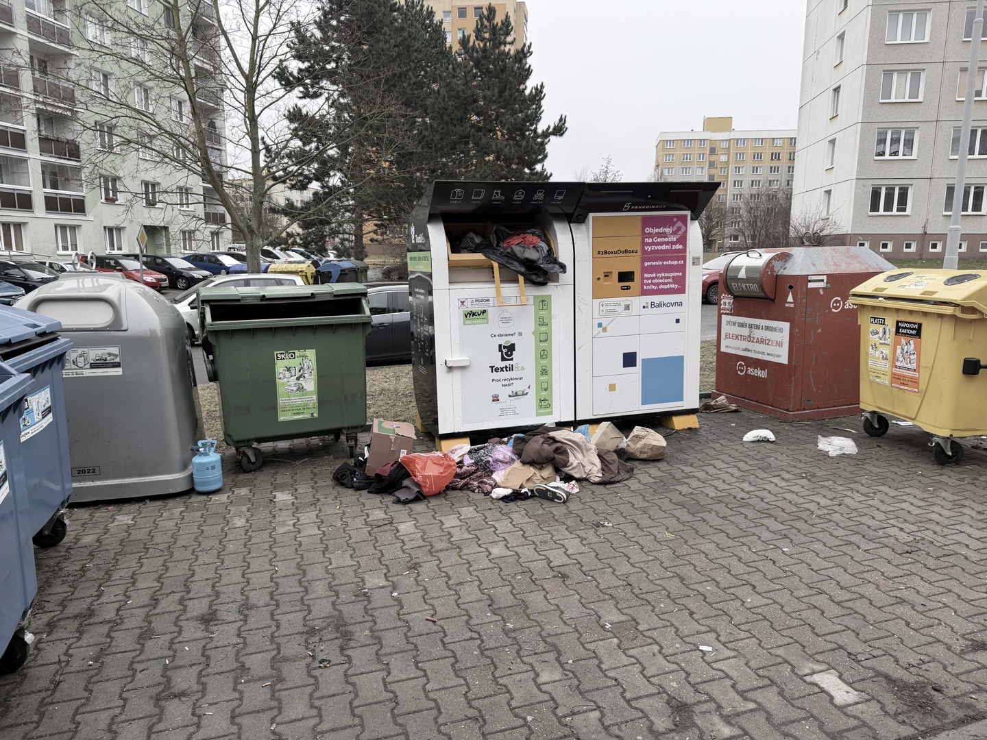 Celoroční skládka