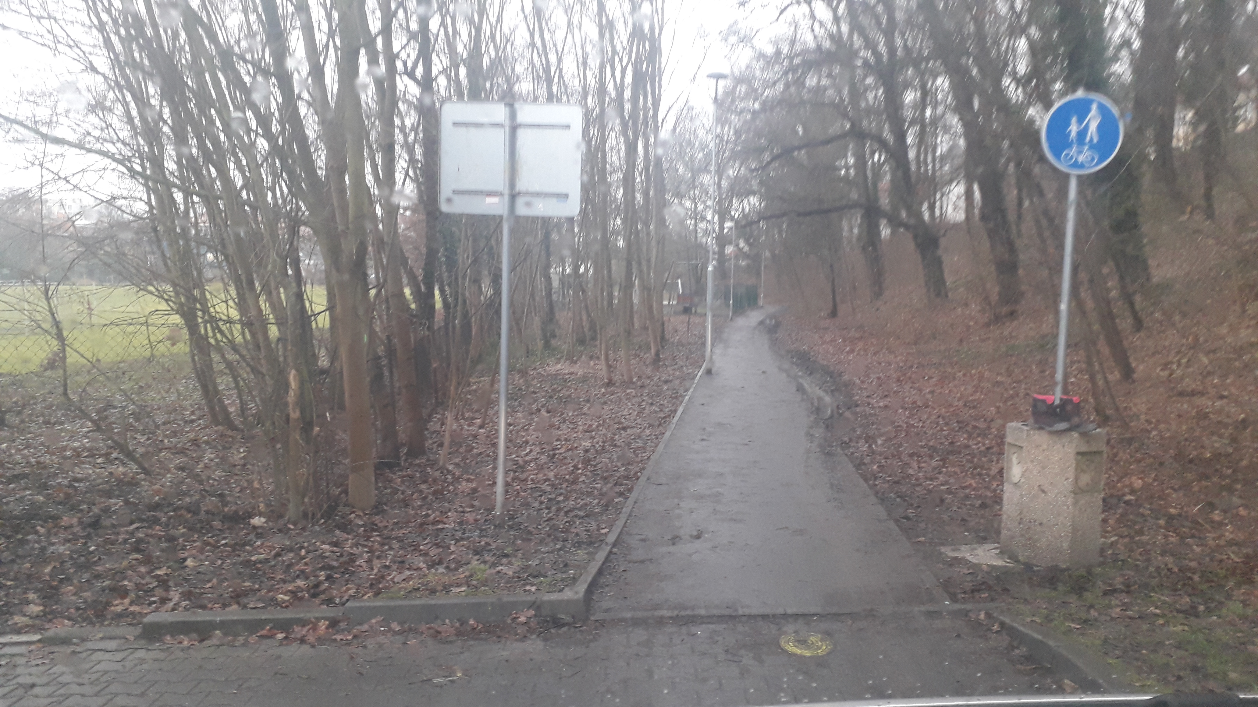 Znečištěný chodník