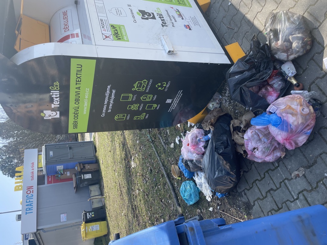 prosím o úklid dekuji 