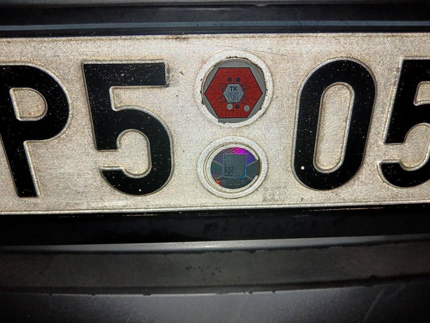 Audi a Peugeot bez STK