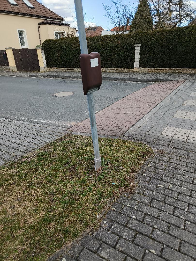 Nedoplnene sáčky na exkrementy