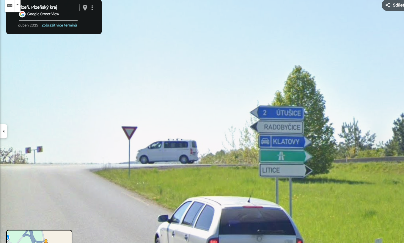 Povalená dopravní značka