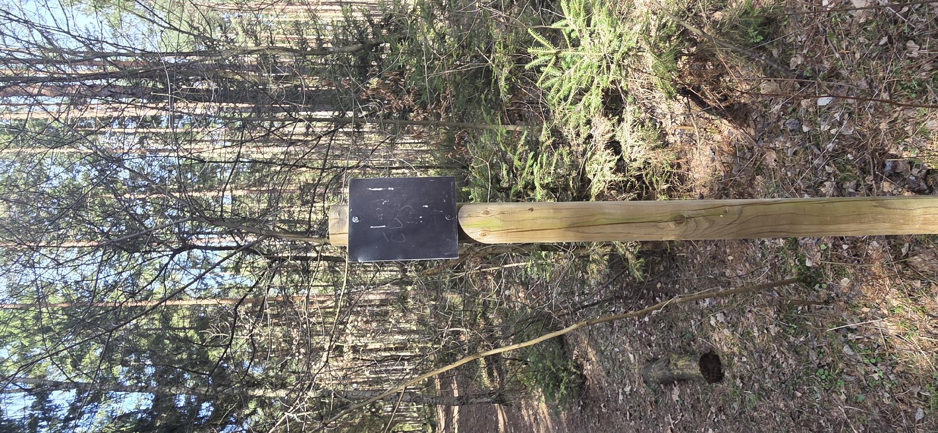 oznaceni stezky pro pesi