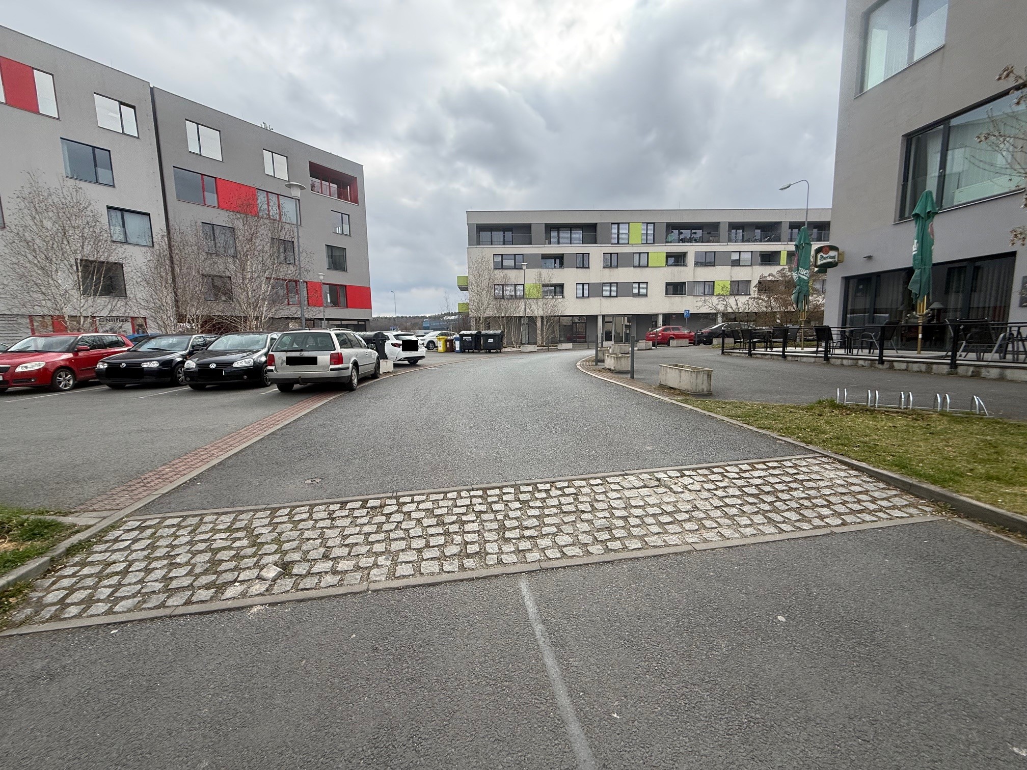 Uvolněné kostky retardéru