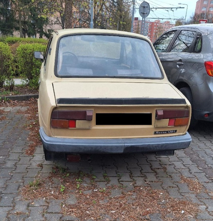Autovrak Škoda 120