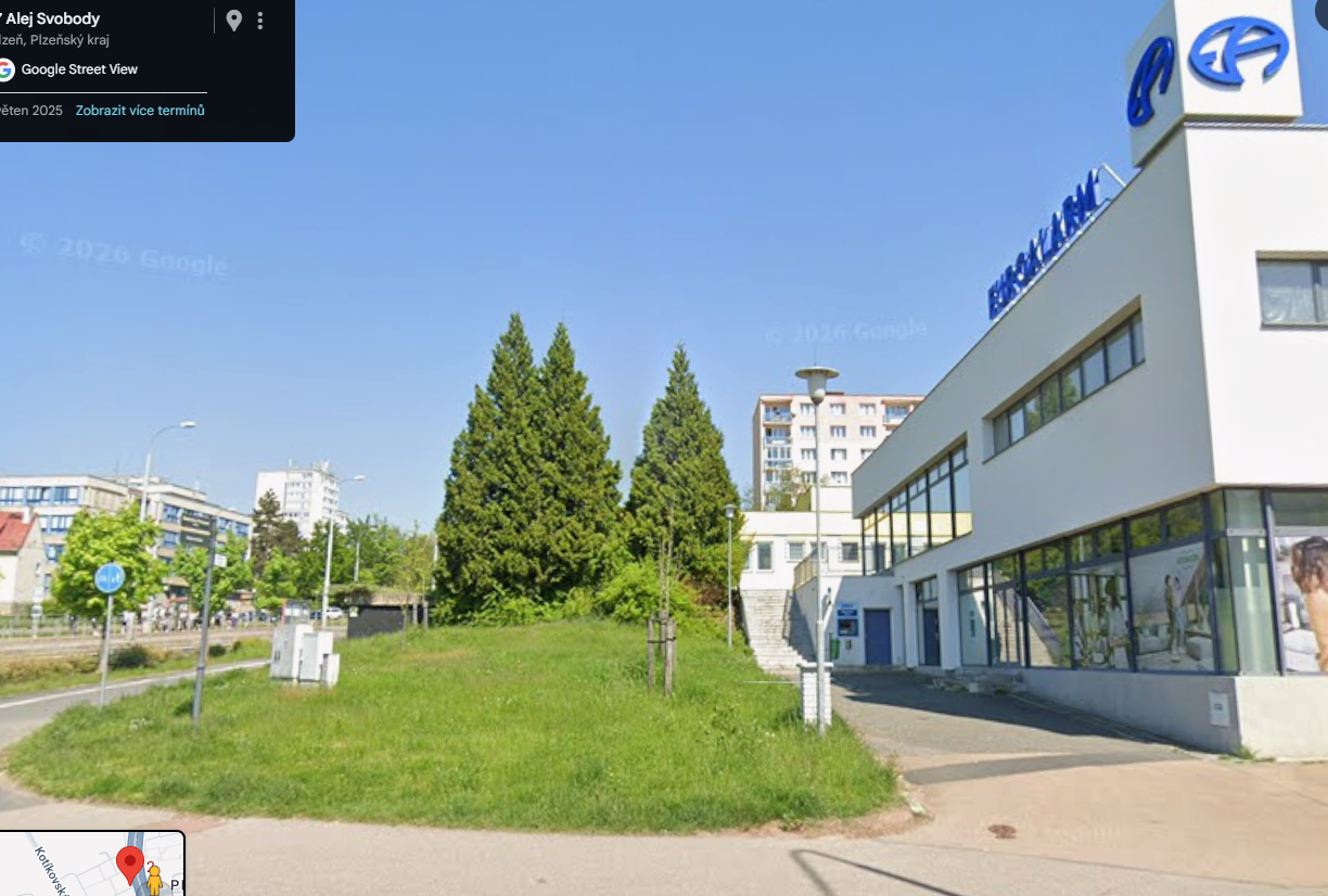 Vylomené zábradlí