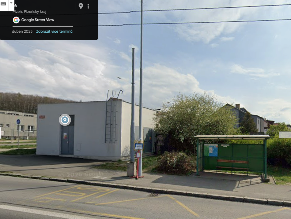 Rozbito sklo čekárny