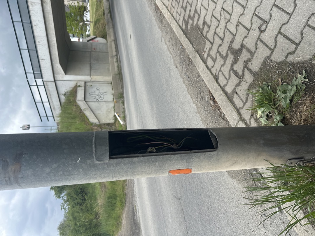 Otevřený kryt lampy 03319