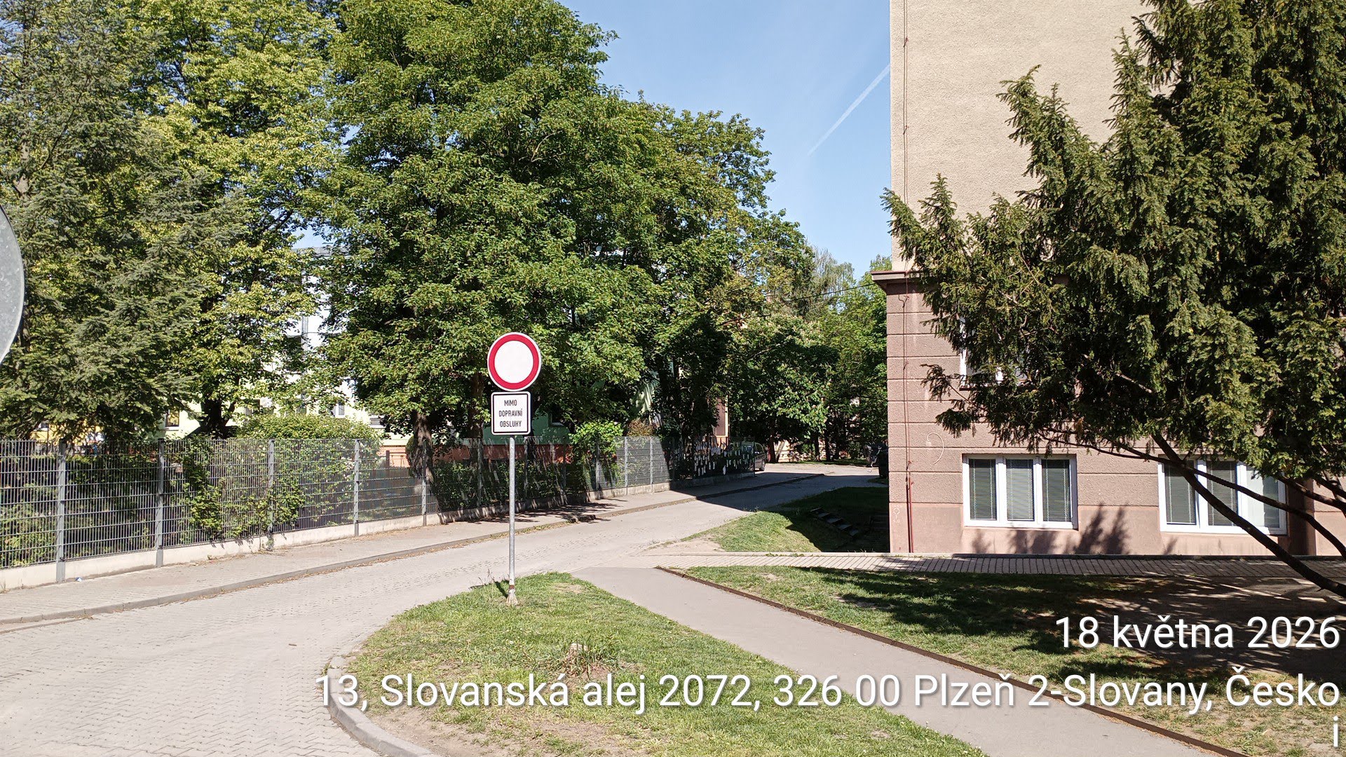 Poražená dopravní značka