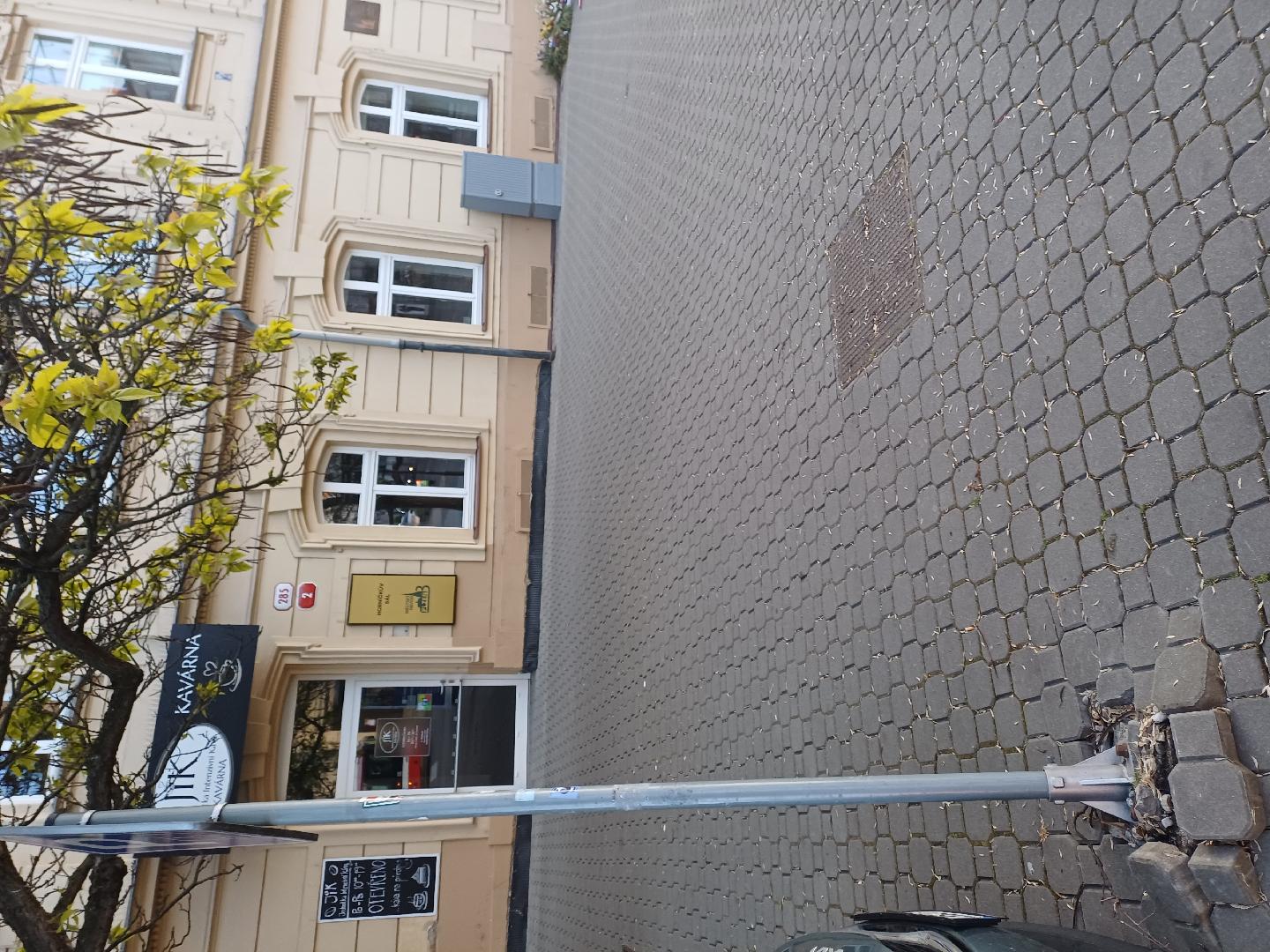 vytržená dopravní značka