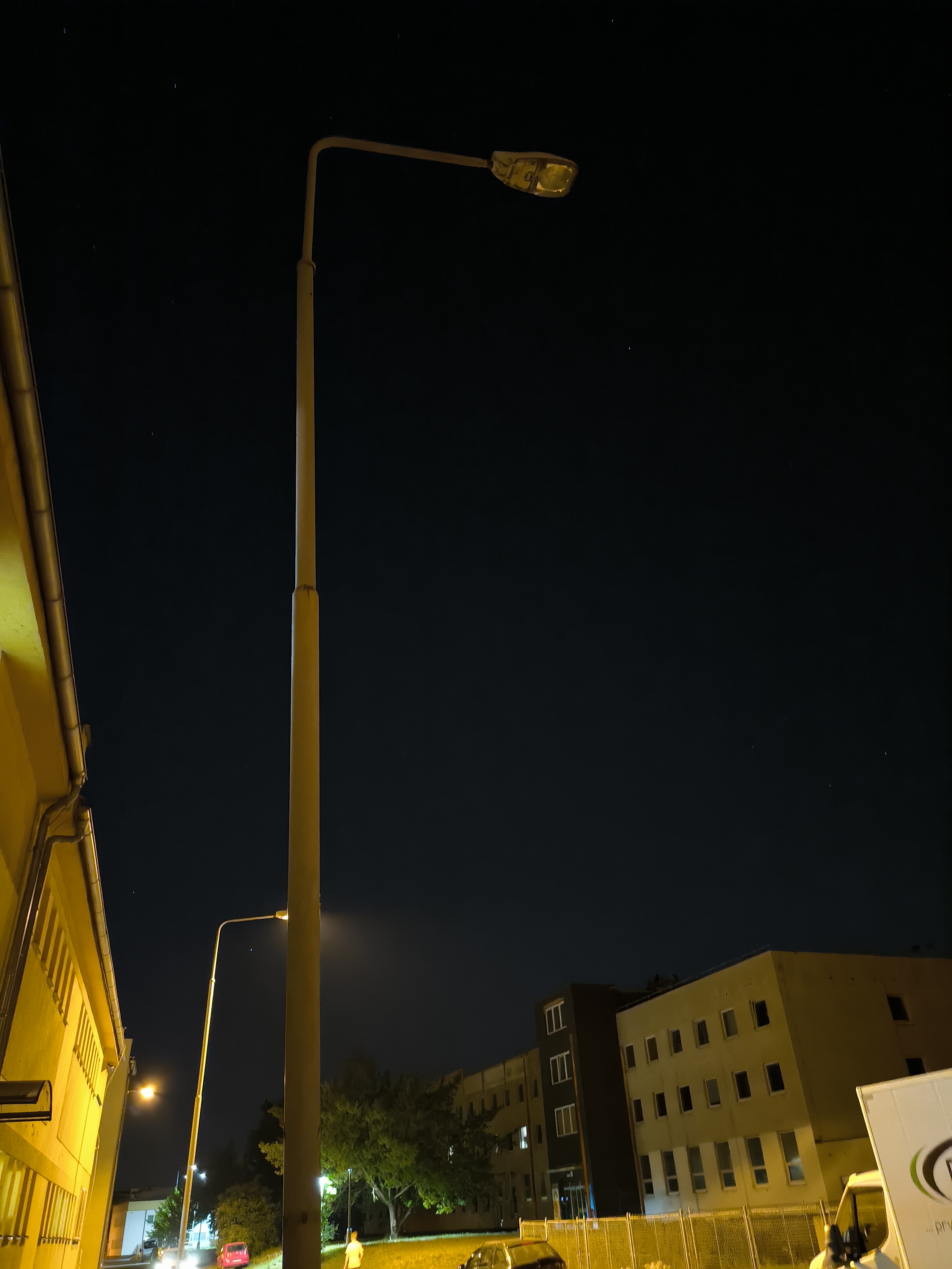 Nesvítí lampa