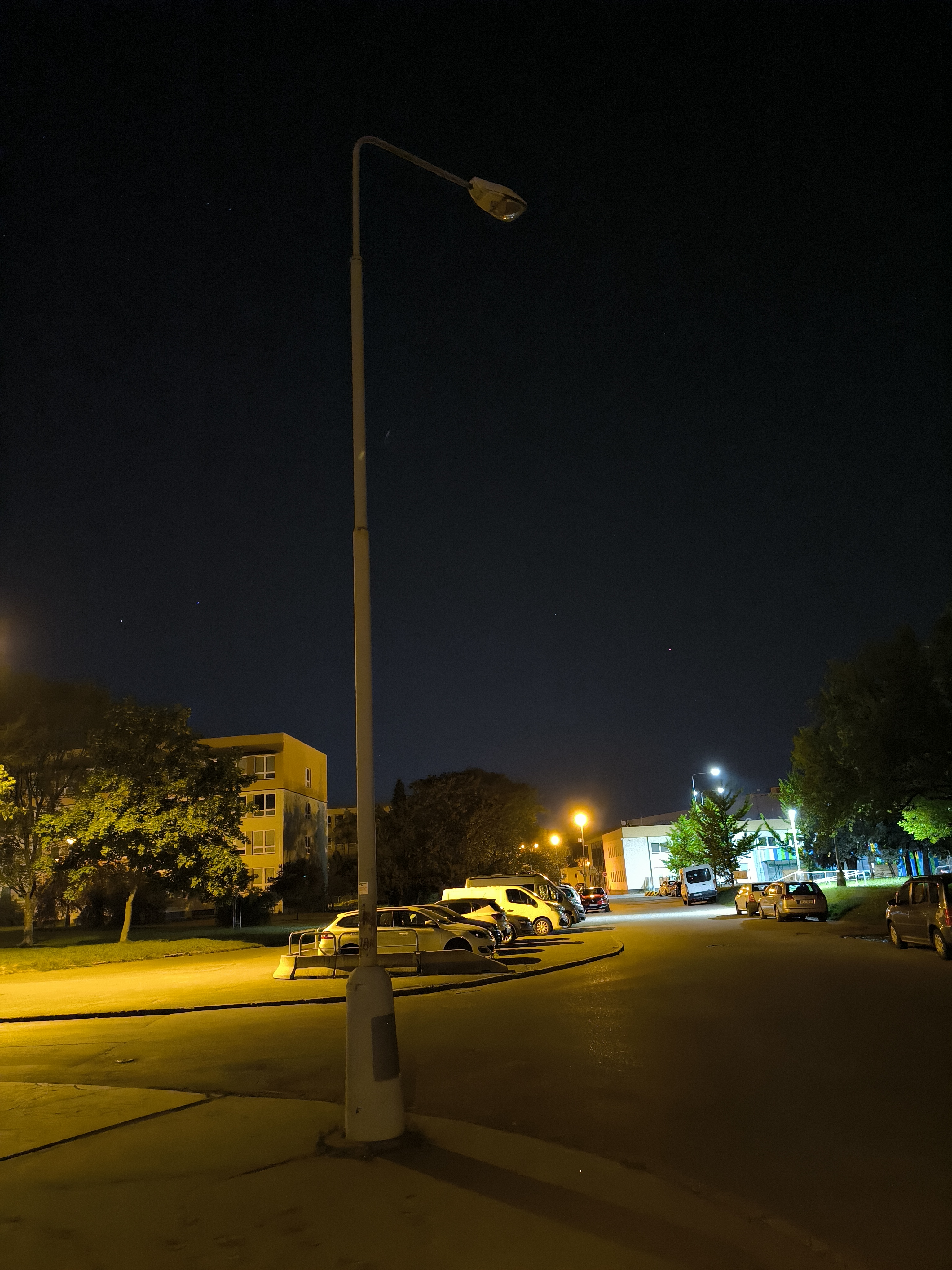 Nesvítí lampa - další