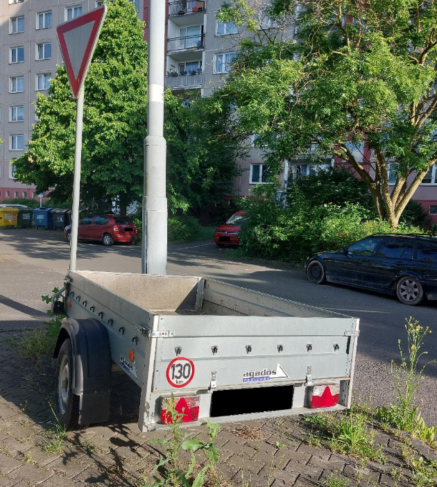 Přívěsný vozík