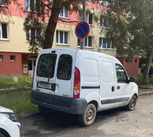 Odstavené auto