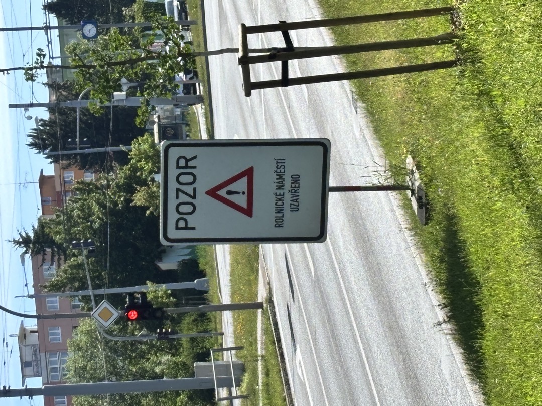 značka lže 
