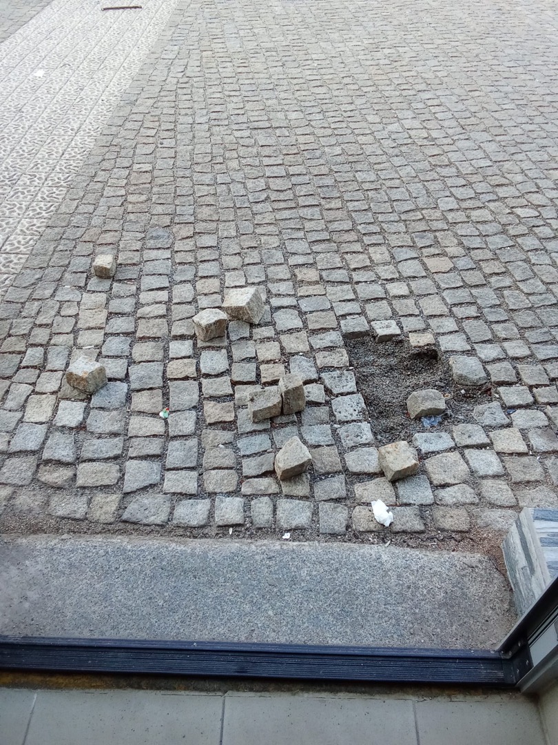 Nebezpečný chodník