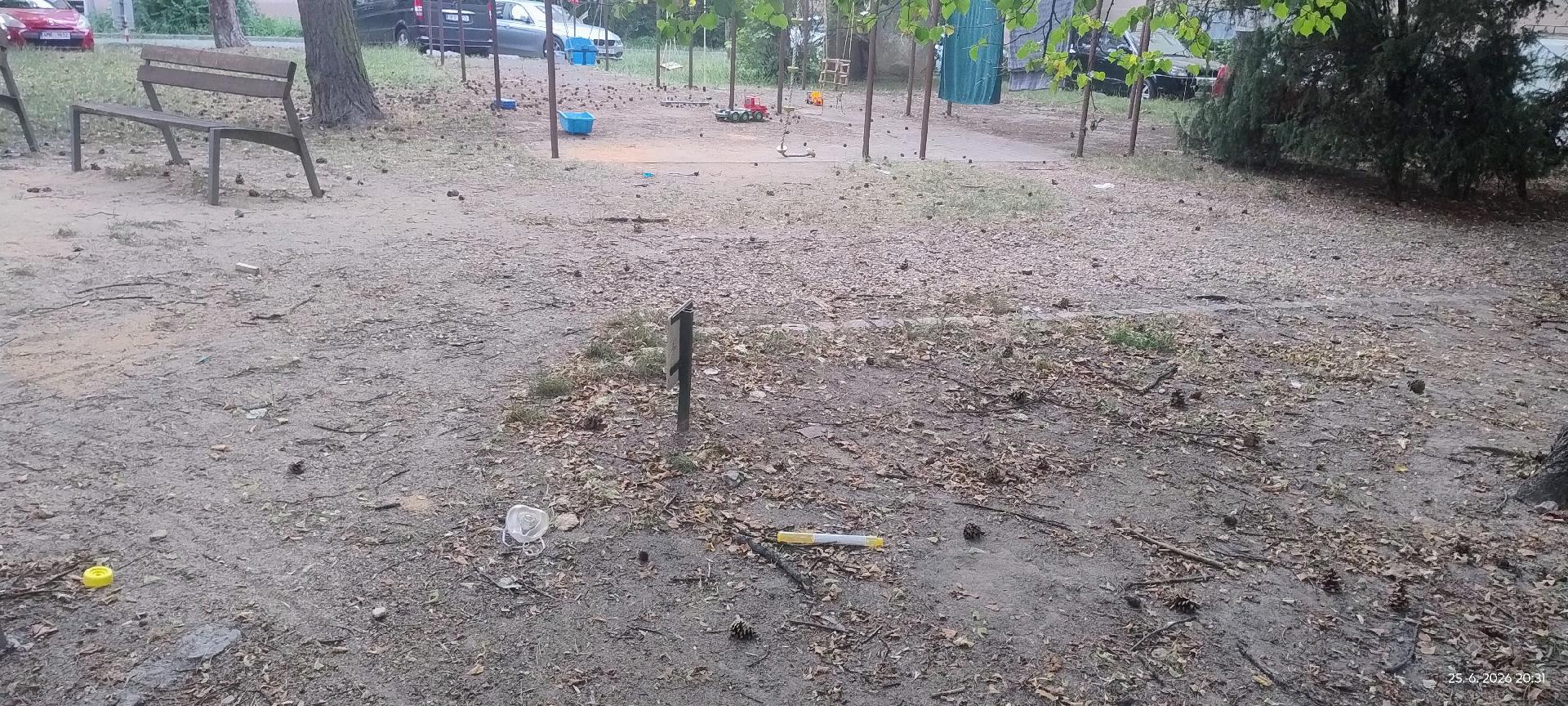 bordel z rozbitých hracek