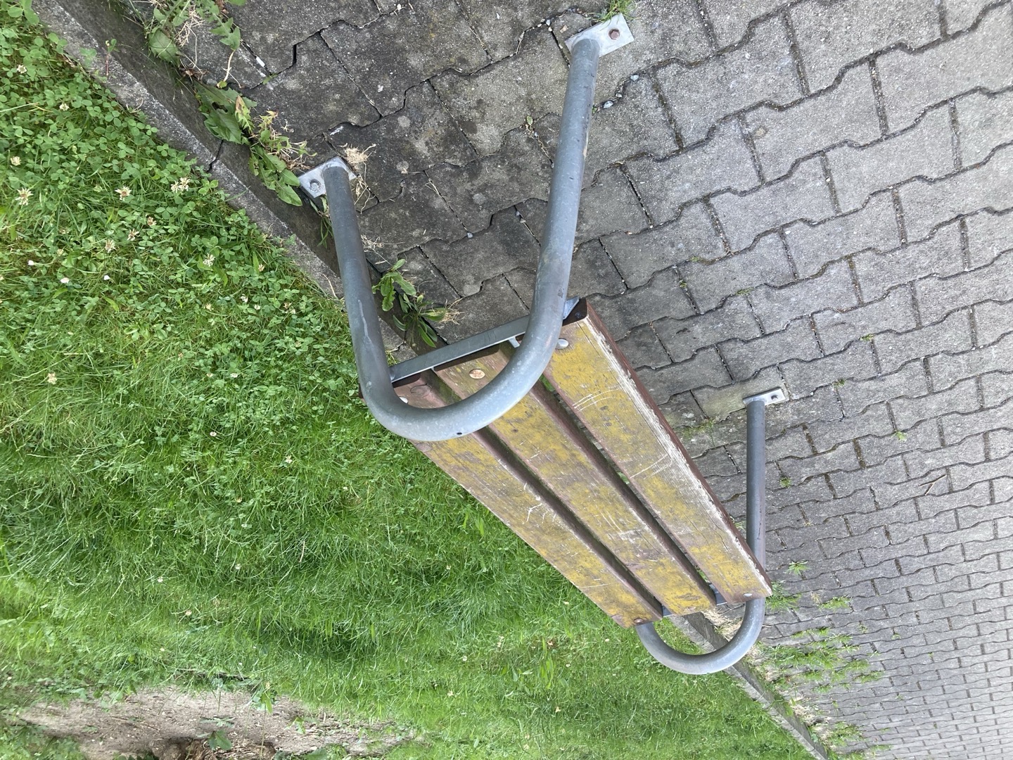 Rozviklané lavičky