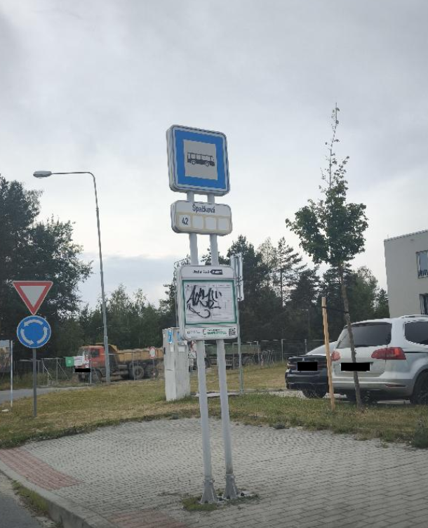 Poškozená zastávka