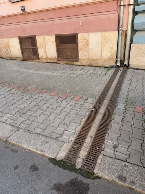 Špatný odtok deště