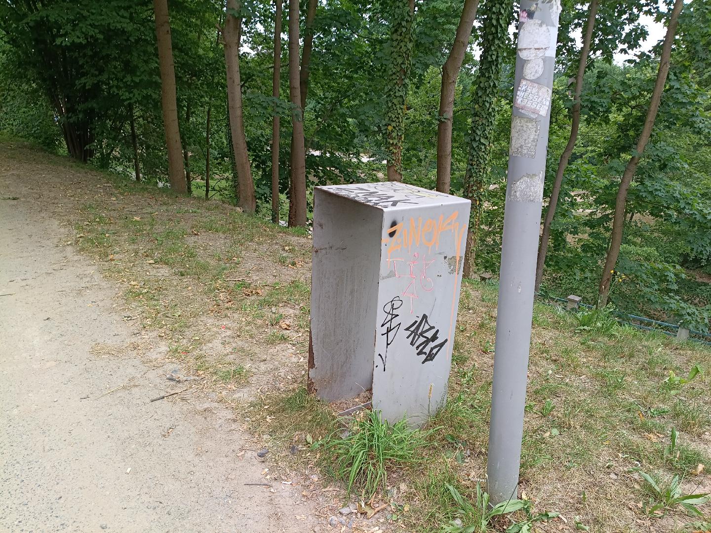Chybí koš