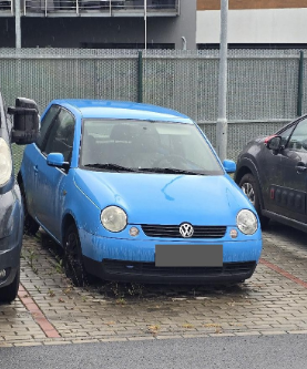 Nepojízdný autovrak