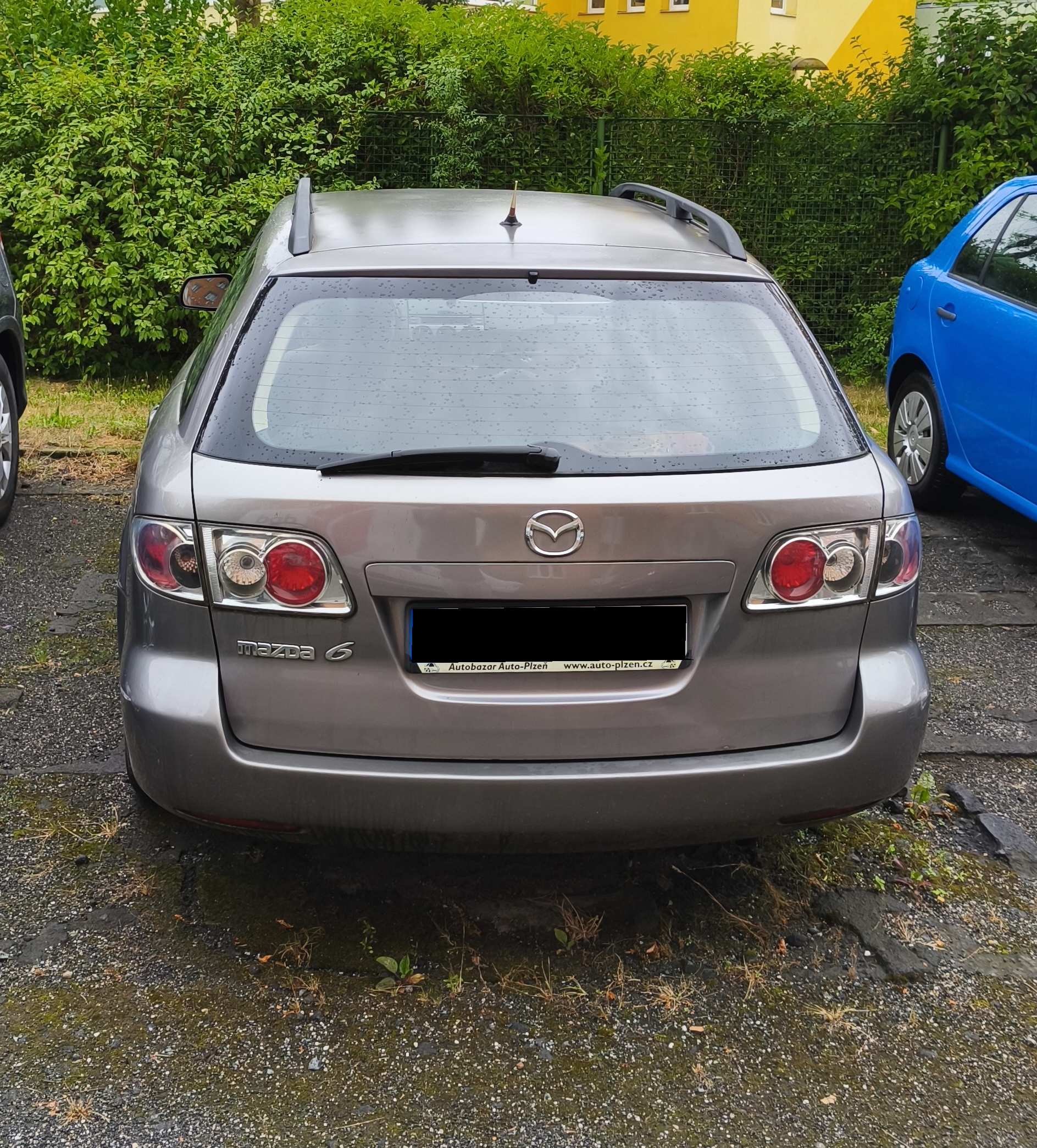 Autovrak Mazda