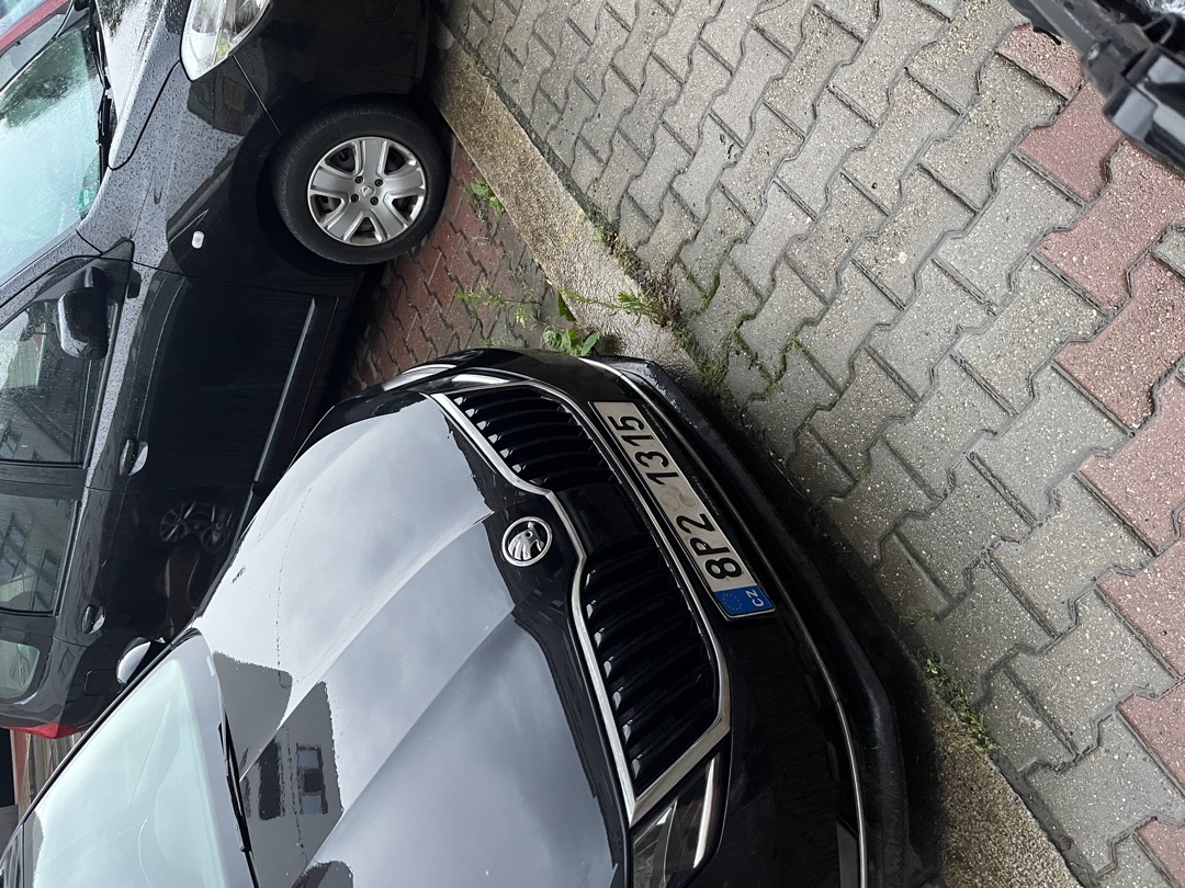 nepojízdné vozidlo 