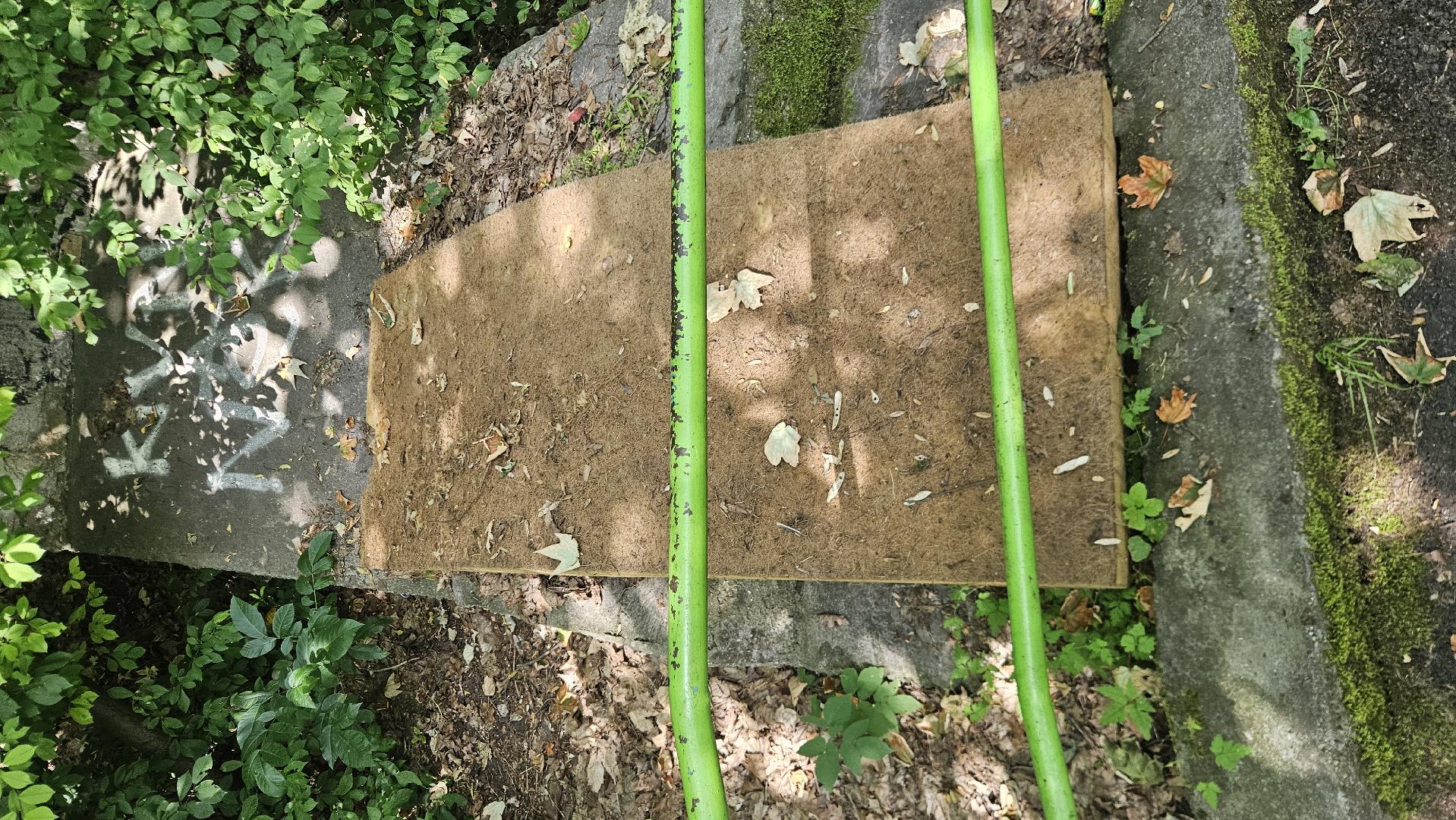 stále neuklizena matrace 