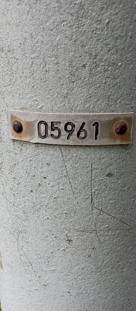 Stále lampa nesvítí.