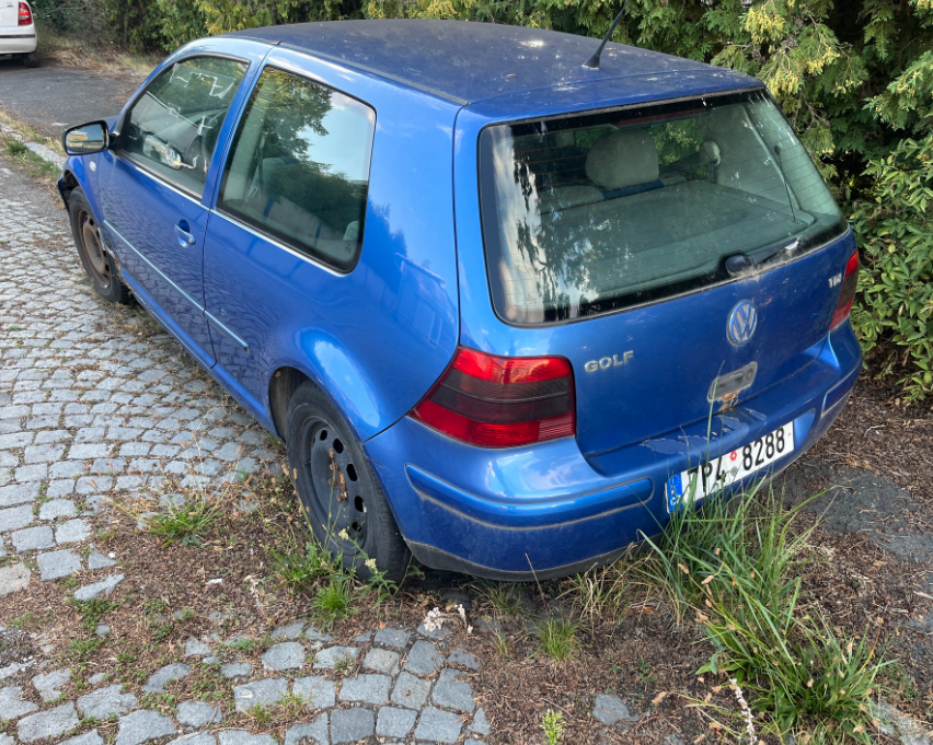 Autovrak WV Golf