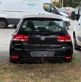 odstavene vozidlo VW Golf