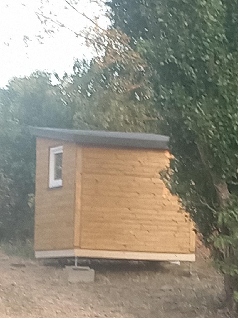 z jakého důvodu stojí chatička
